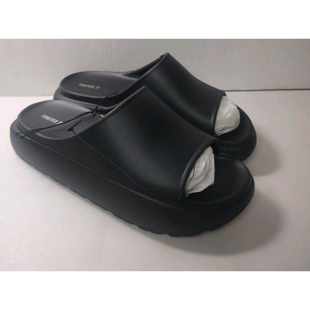 New~Women's Forever 21 Black Slides Size 8